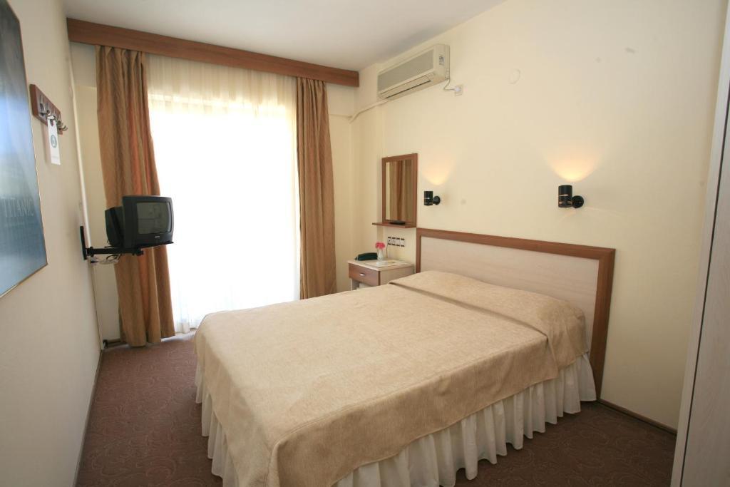 קוסדסי Saturn Hotel חדר תמונה
