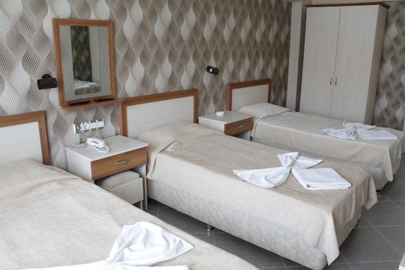 קוסדסי Saturn Hotel מראה חיצוני תמונה